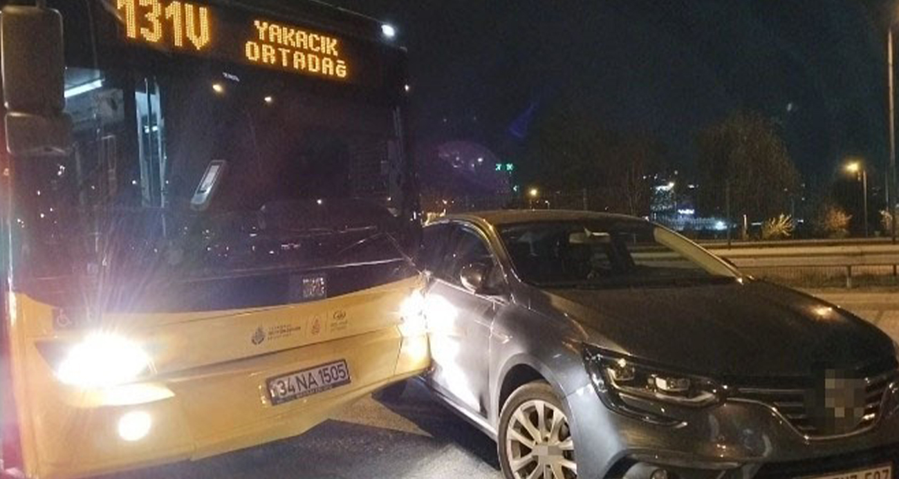 Kartal’da hatalı şerit değiştiren araç İETT otobüsüne çarptı