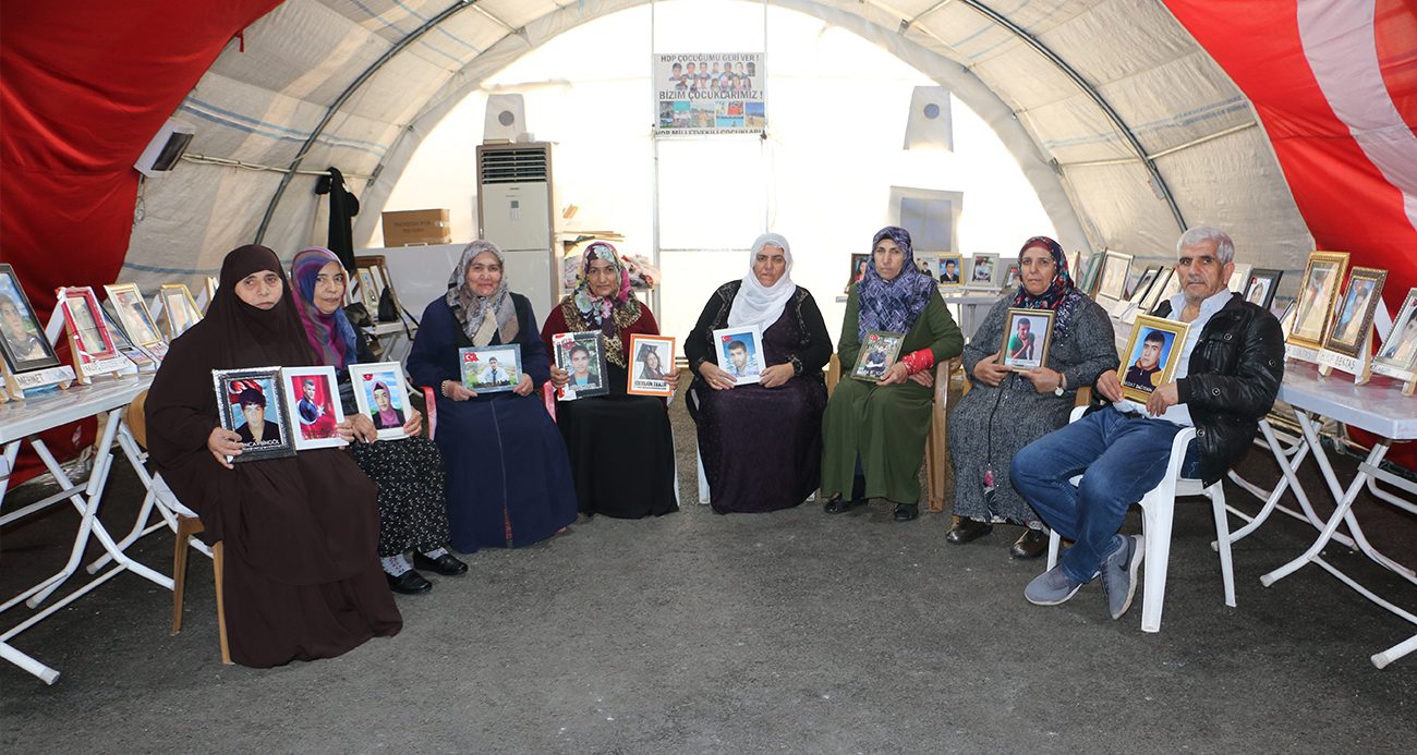 Diyarbakır anneleri bin 533 gündür çocukları için nöbette