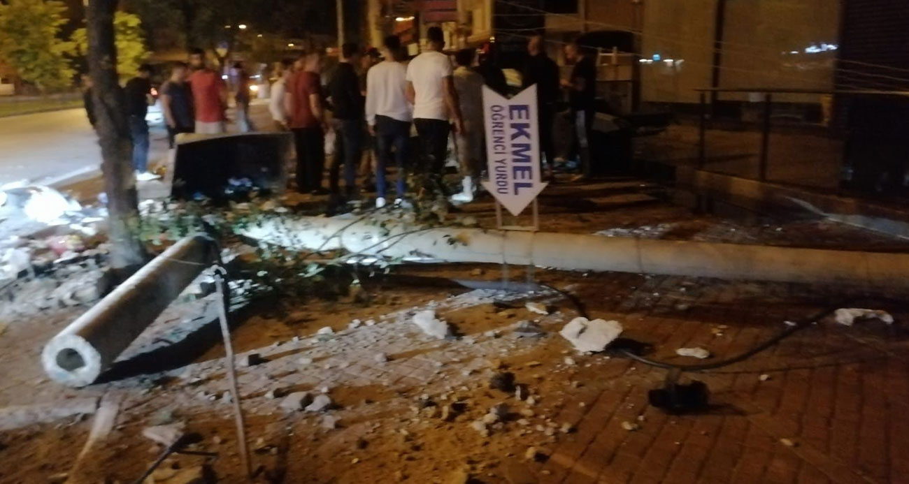 Antalya’da iki genci ölüme götüren feci kaza kamerada
