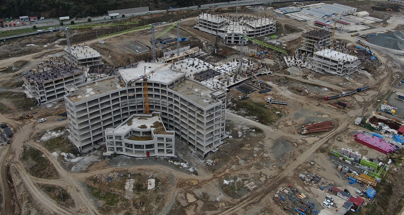 Trabzon Şehir Hastanesi’nin inşaatı sürüyor