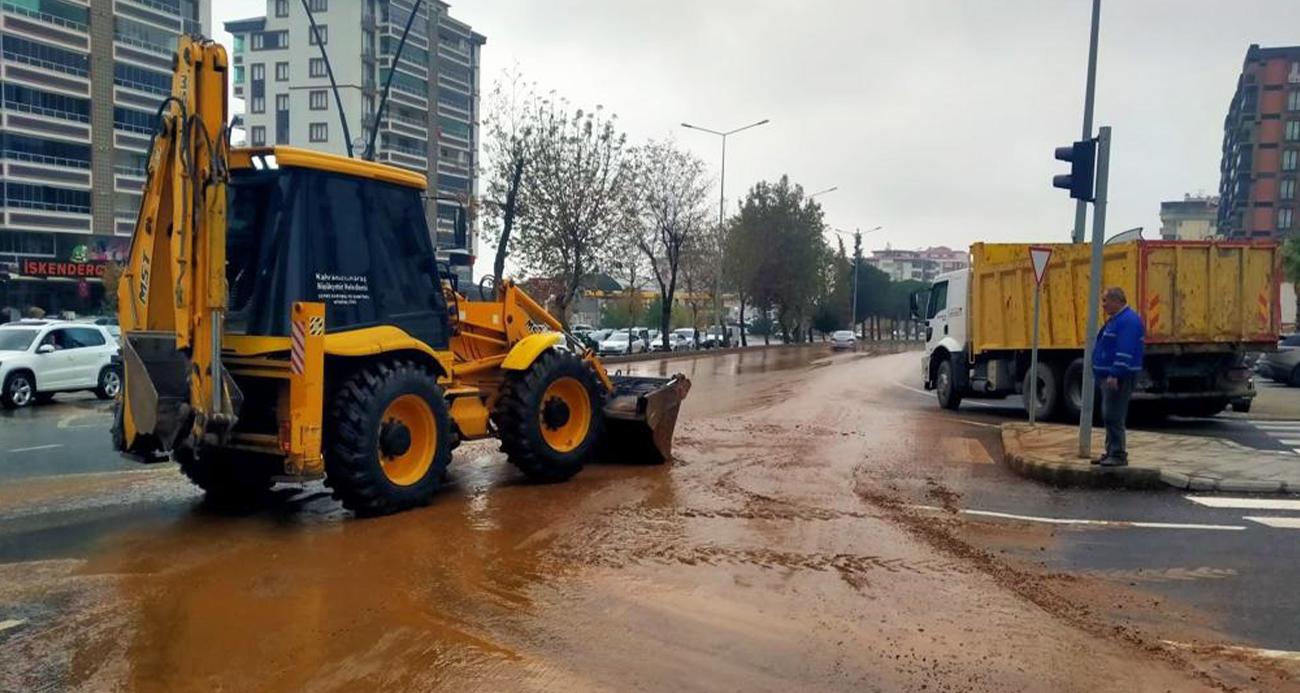 Kahramanmaraş’ta ekiplerin sağanak yağış nöbeti