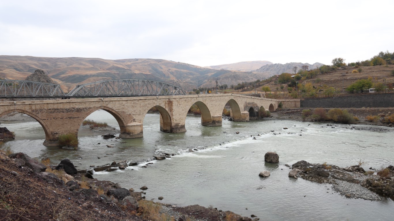 Türkiye’nin en prestijli köprüleri arasında gösterilmişti: Ülkenin dört bir yanından ziyaretçi geliyor