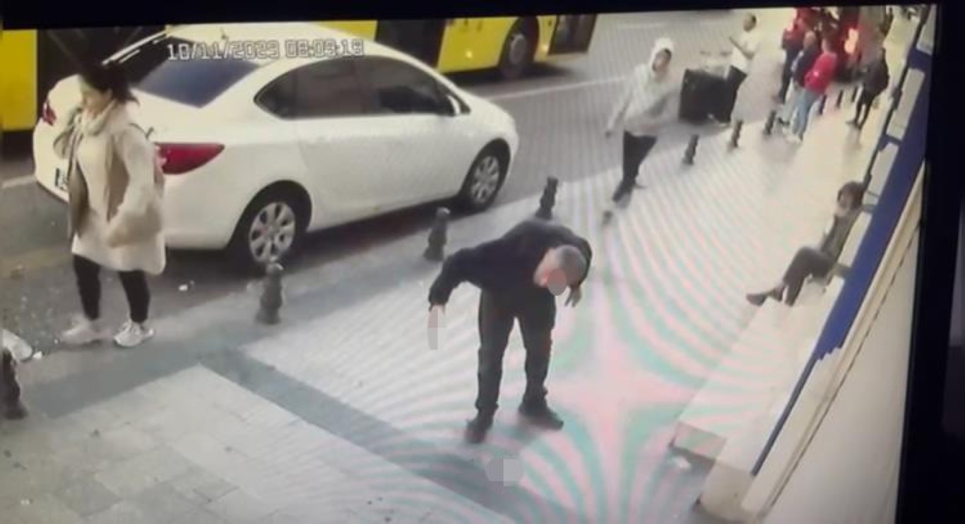İstanbul’da “sipariş kalemiyle” cinayet kamerada: Şişe fırlattı diye alnından yaraladı