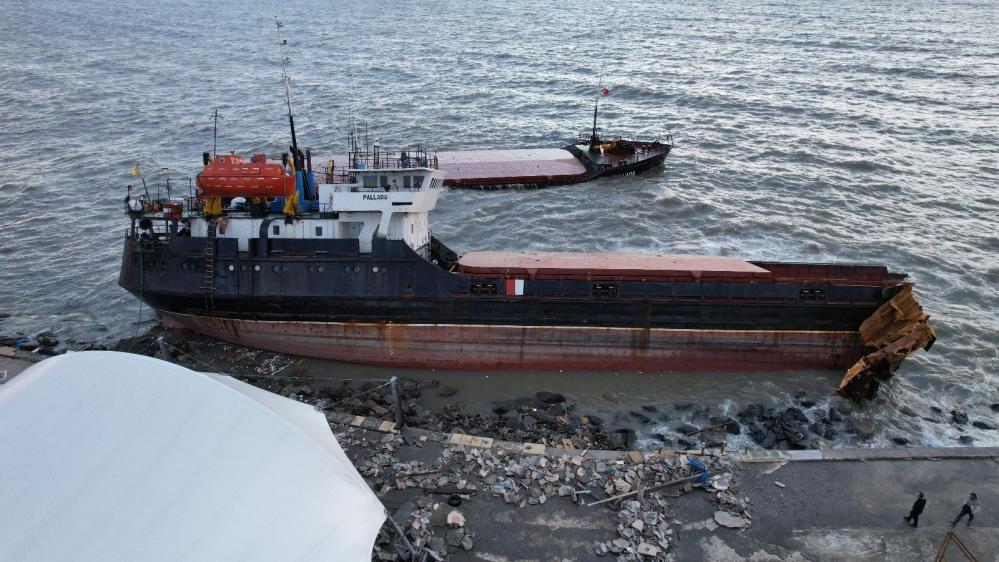 Zonguldak'ta kaybolan kuru yük gemisi battı!