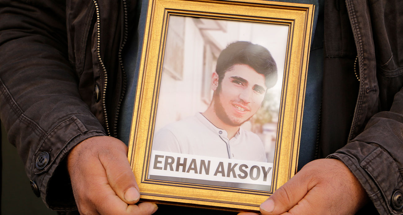 PKK’lılar tarafından 6 gün önce kaçırılan oğlu için babası nöbete başladı