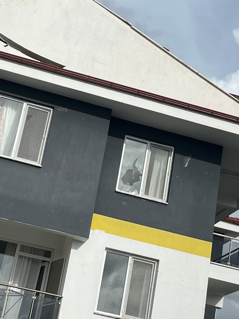 Dalaman’da önce hortum, sonra sağanak yağış hayatı olumsuz etkiledi