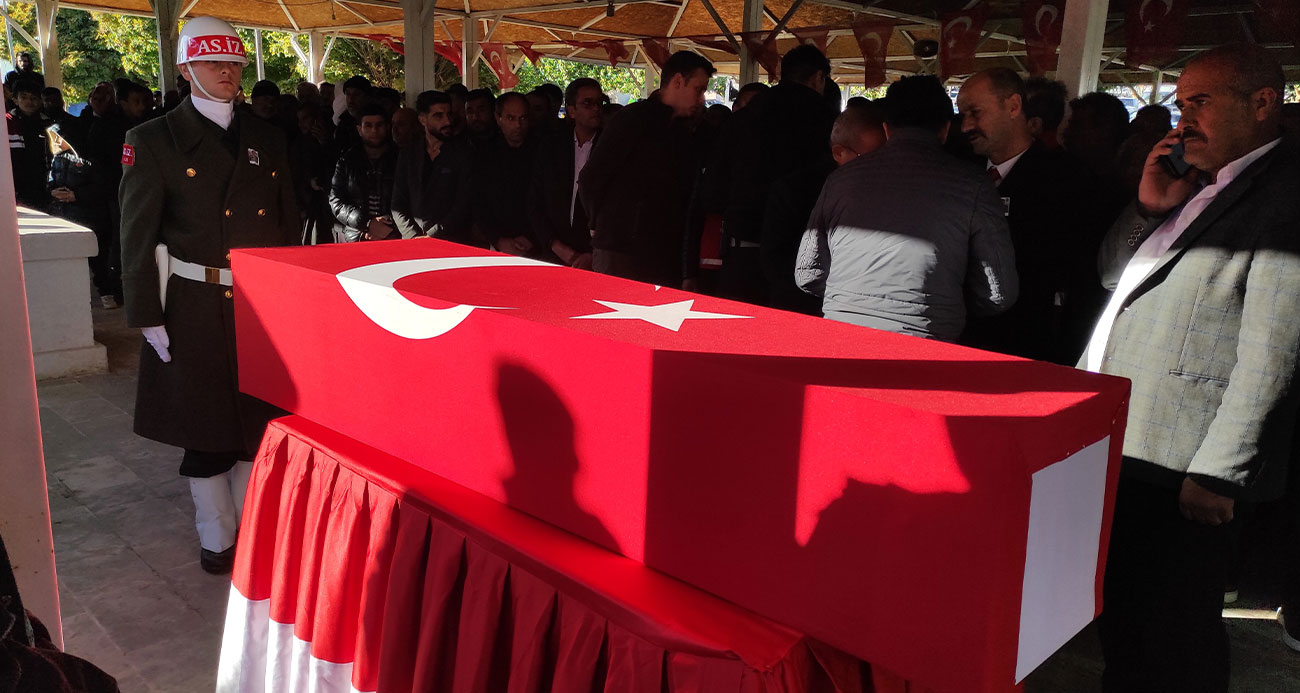 Şanlıurfalı şehit son yolculuğuna uğurlandı