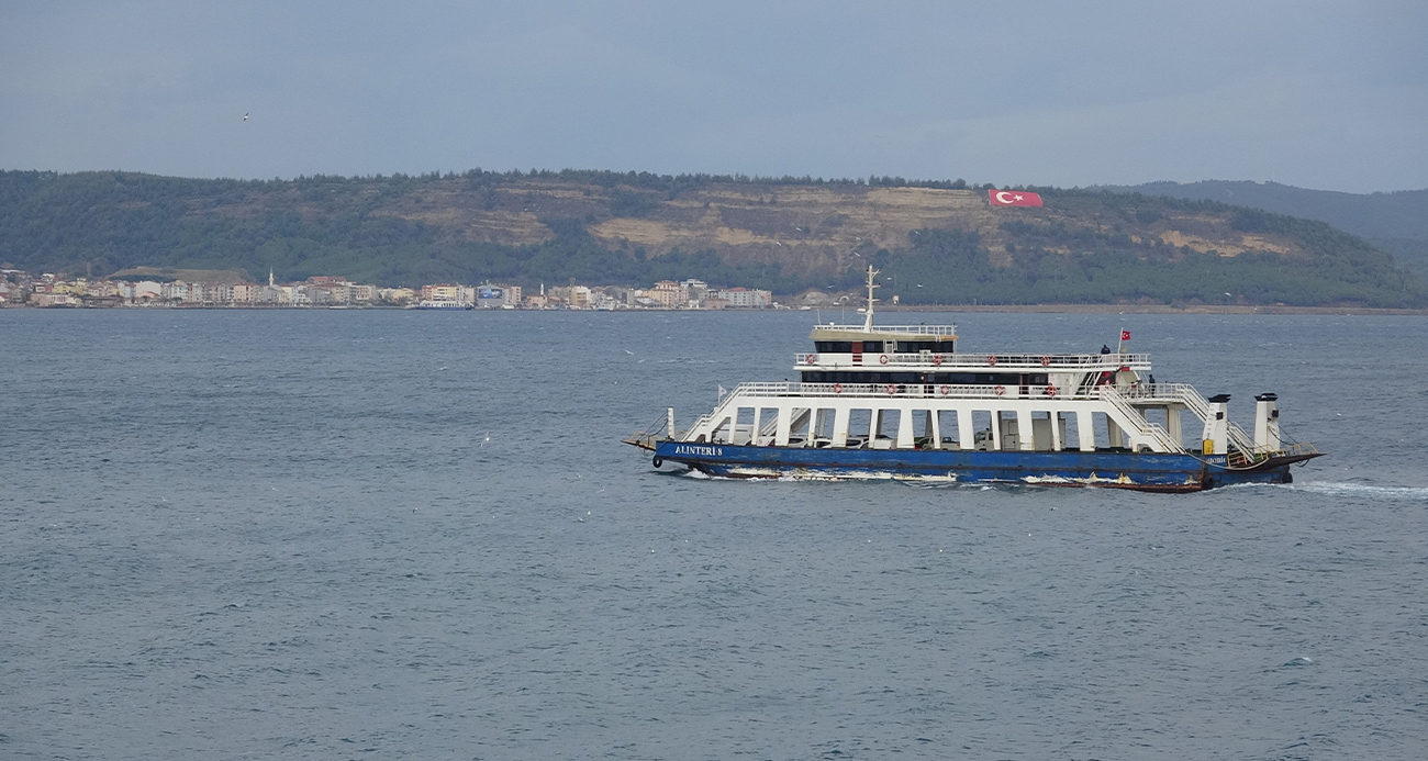 Bozcaada ve Gökçeada’ya tüm feribot seferleri iptal edildi