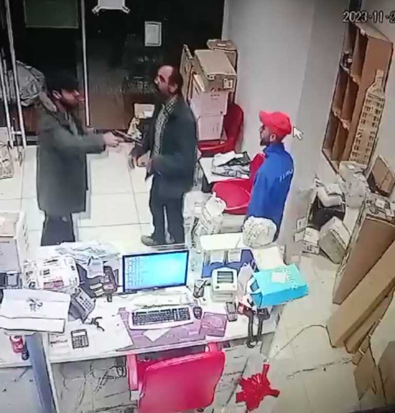 Kargo şubesinde dehşet anları