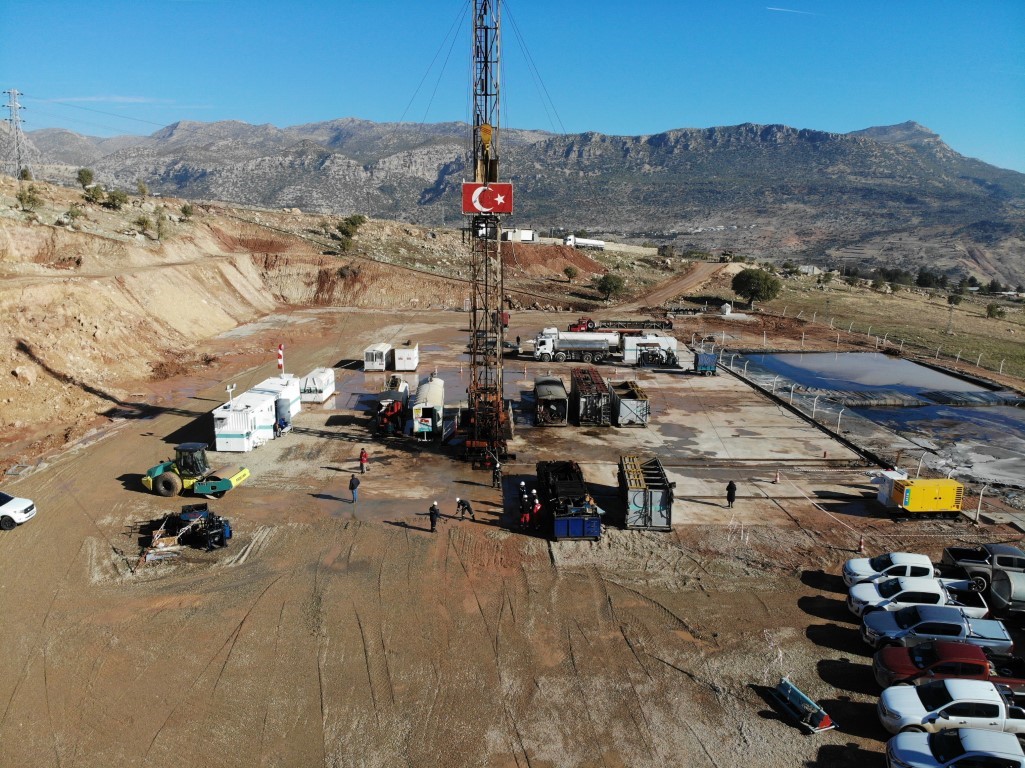 Gabar Dağı’nda 22 kuyudan günlük 27 bin varil petrol çıkıyor