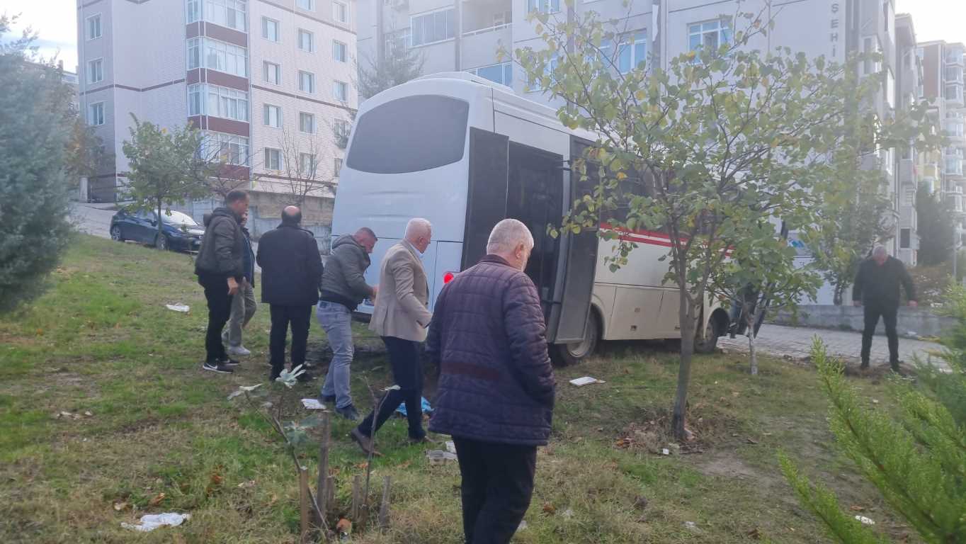 Edirne’de minibüsün freni boşaldı: 15 yolcu ölümden döndü