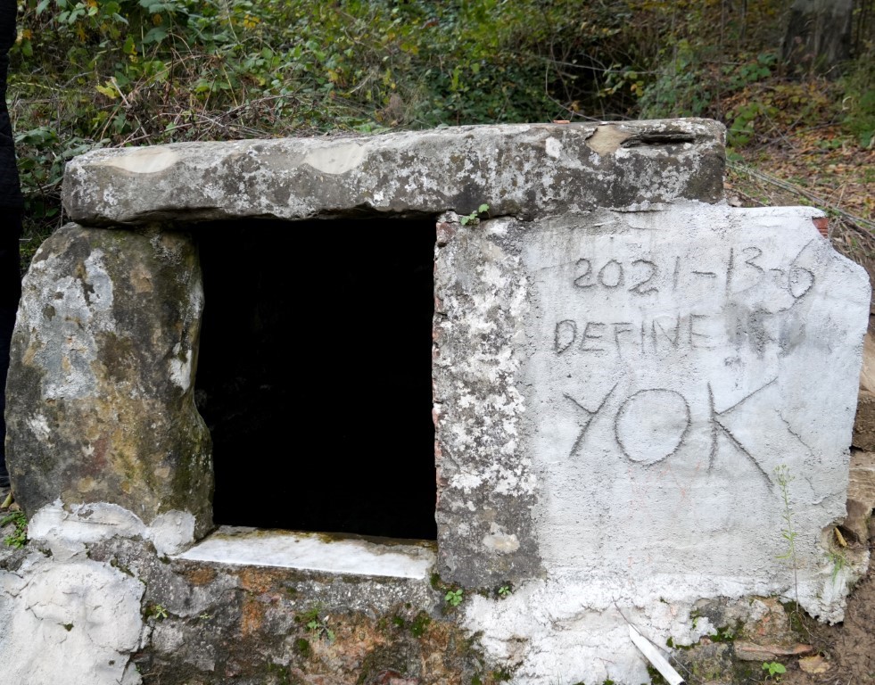 Defineciler talan edince köylüler çareyi böyle buldu