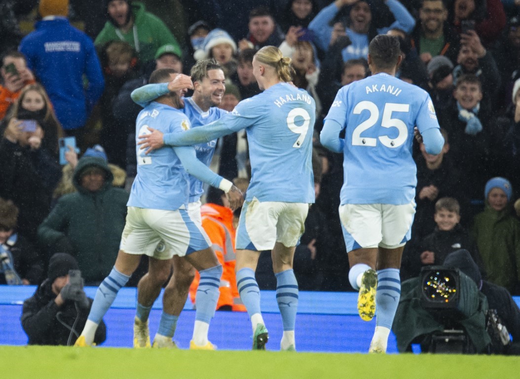 Premier Lig’de zirve yarışı kızıştı
