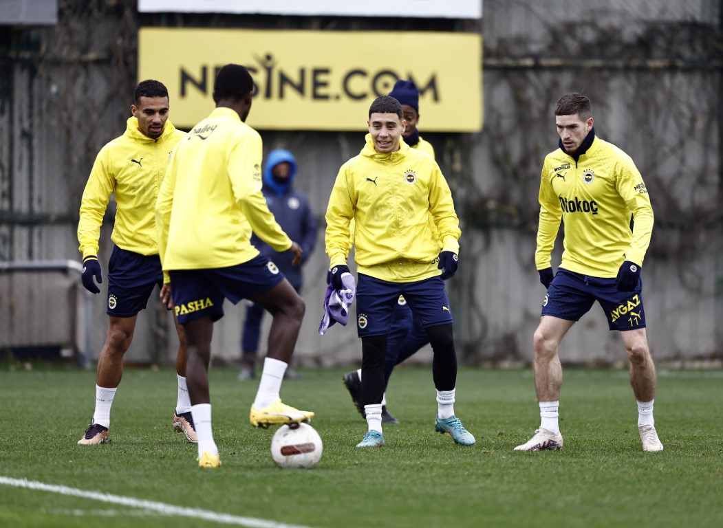 Fenerbahçe’de derbi mesaisi başladı