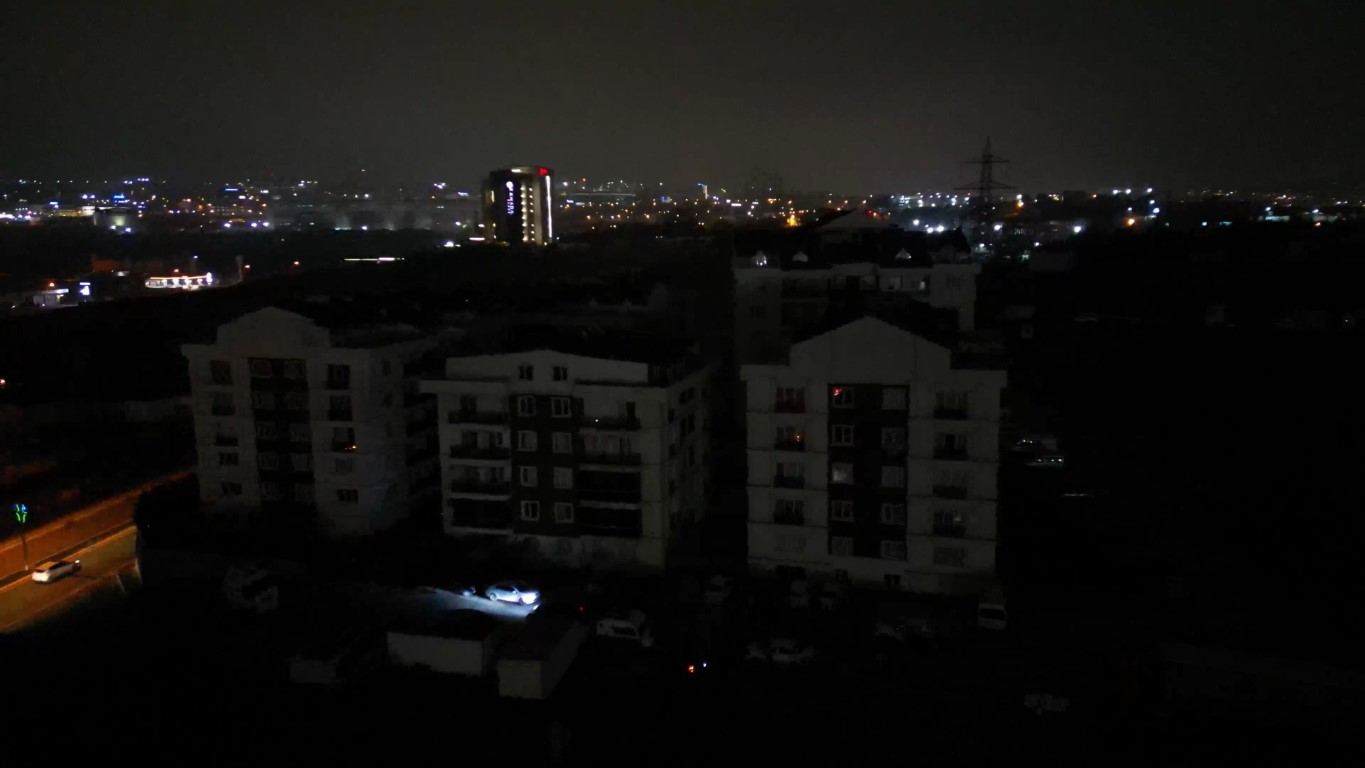 Kocaeli’de 140 daireli sitede elektrik çilesi: Soğuk havada karanlığa mahkum oldular