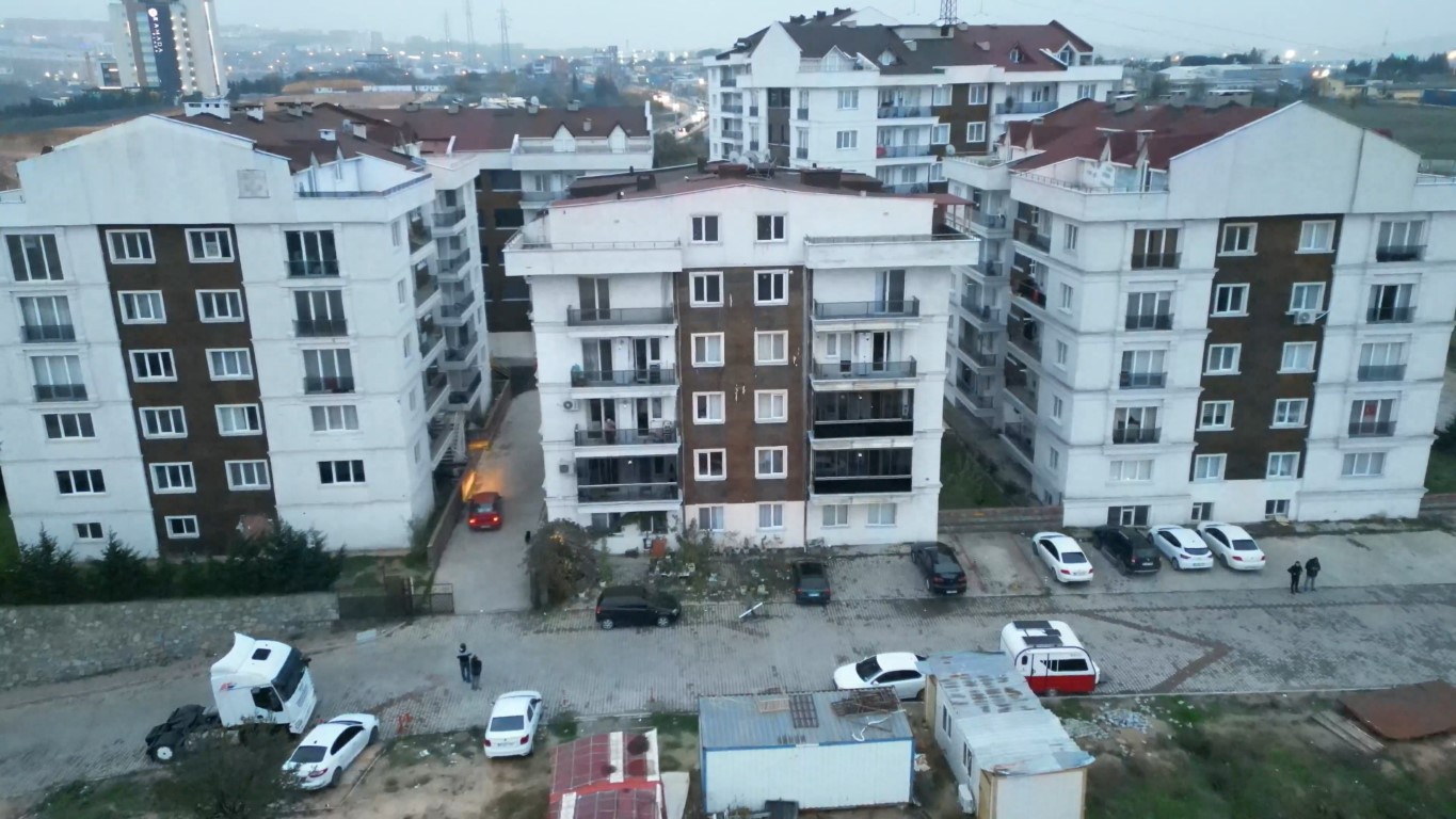 Kocaeli’de 140 daireli sitede elektrik çilesi: Soğuk havada karanlığa mahkum oldular