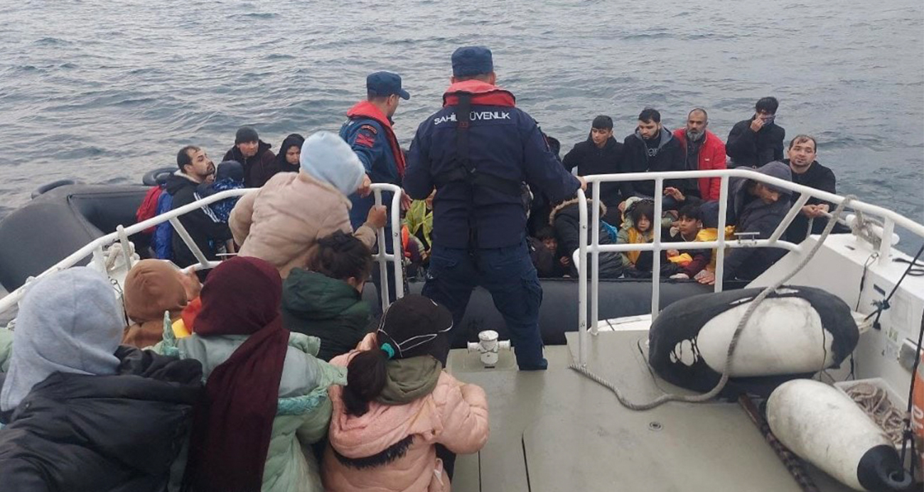 Yunan unsurlarınca ölüme terk edilen 92 kaçak göçmen kurtarıldı