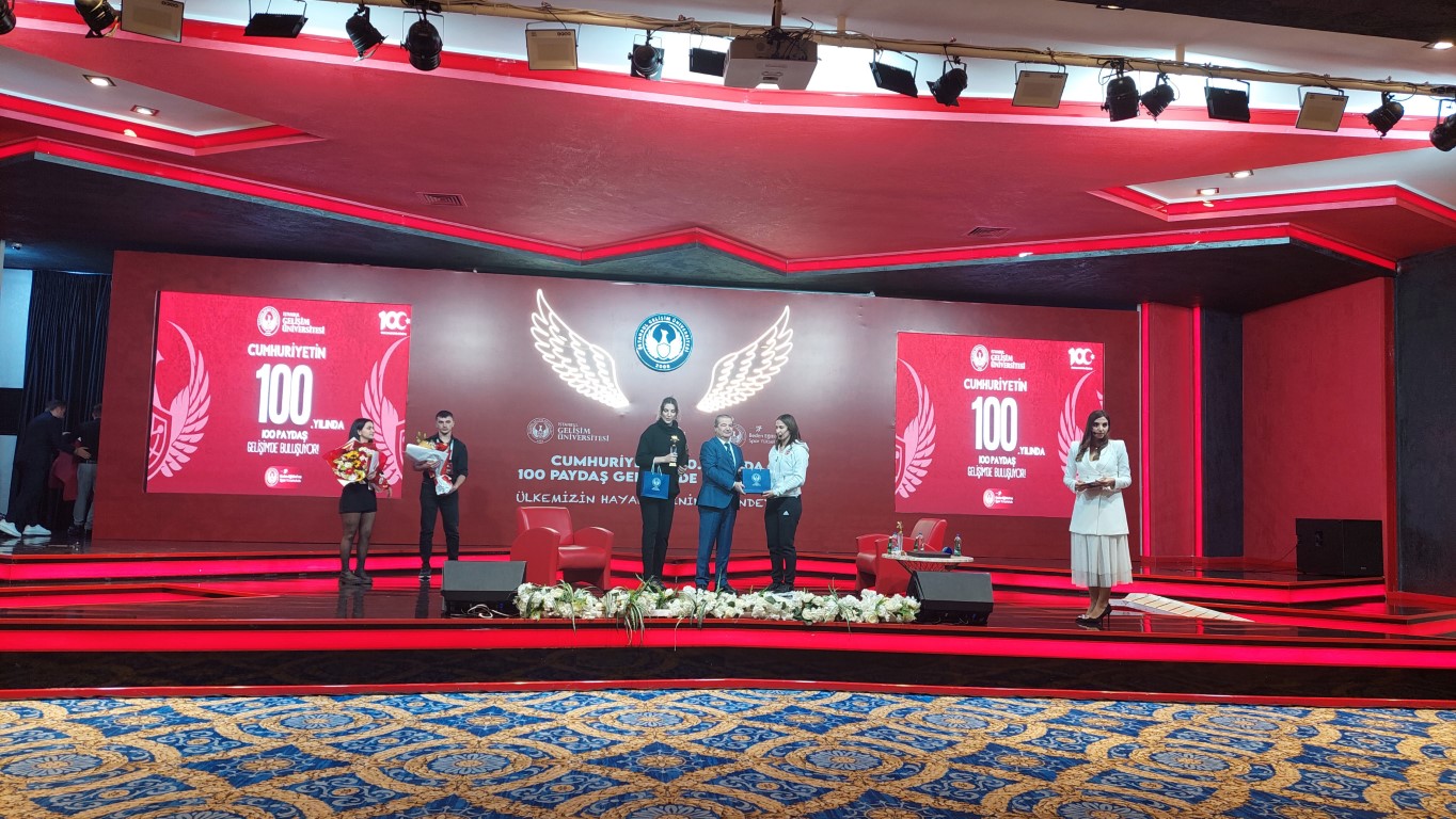 Spor camiasının ünlü isimleri, İGÜ’de buluştu