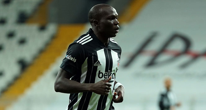 Aboubakar: "Asılsız suçlamalardan vazgeçin, işimi yapmama izin verim"