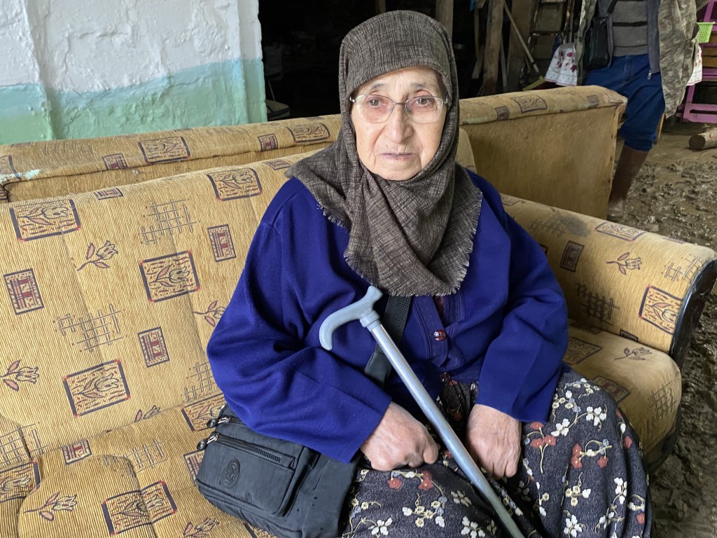 Çanakkale’de sağanak yağış nedeniyle bir ev selden zarar gördü