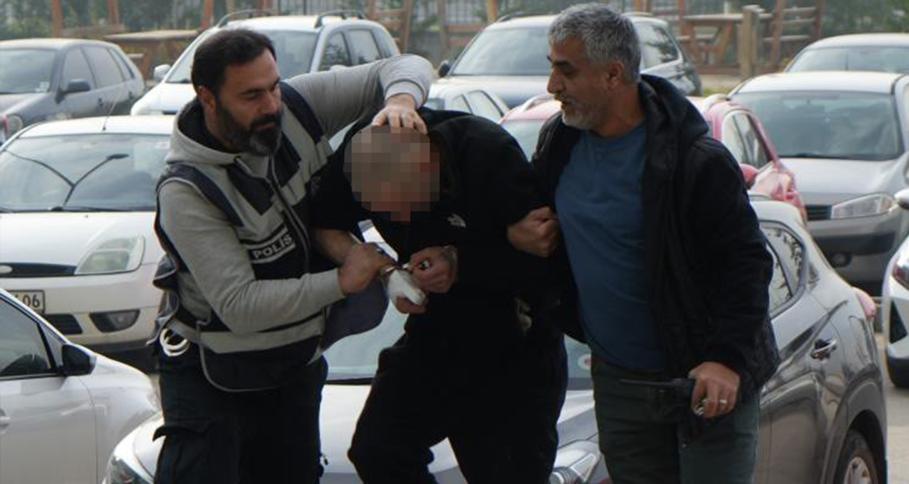 Hırsızlık yapan şahıs adliyenin kapısına kafa attı