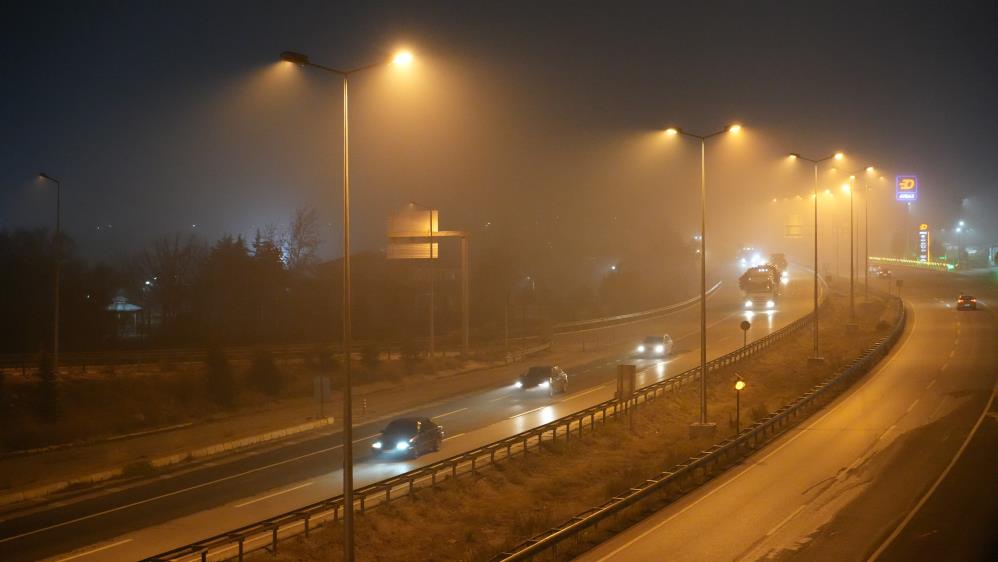 43 ilin geçiş noktasında sis etkili oldu