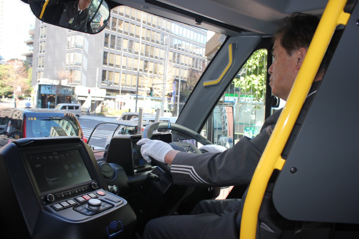 Türk markası elektrikli minibüs, Tokyo sokaklarında