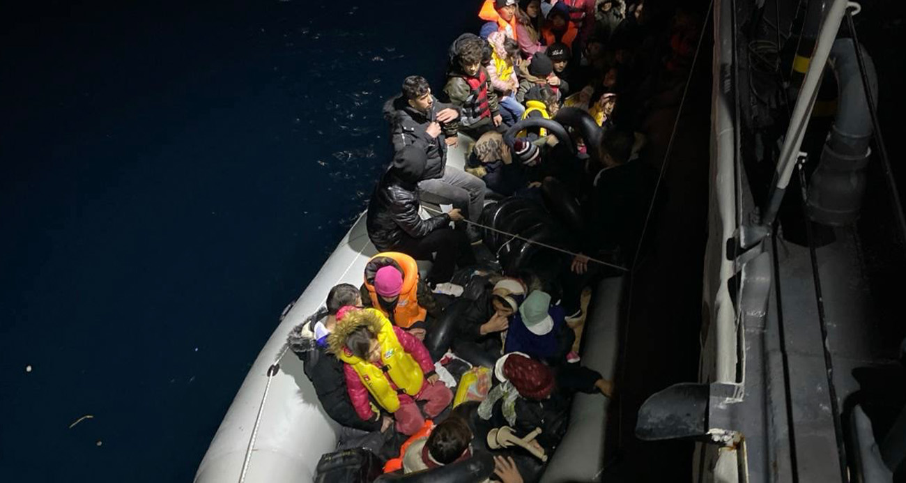 Ayvacık açıklarında 80 kaçak göçmen yakalandı