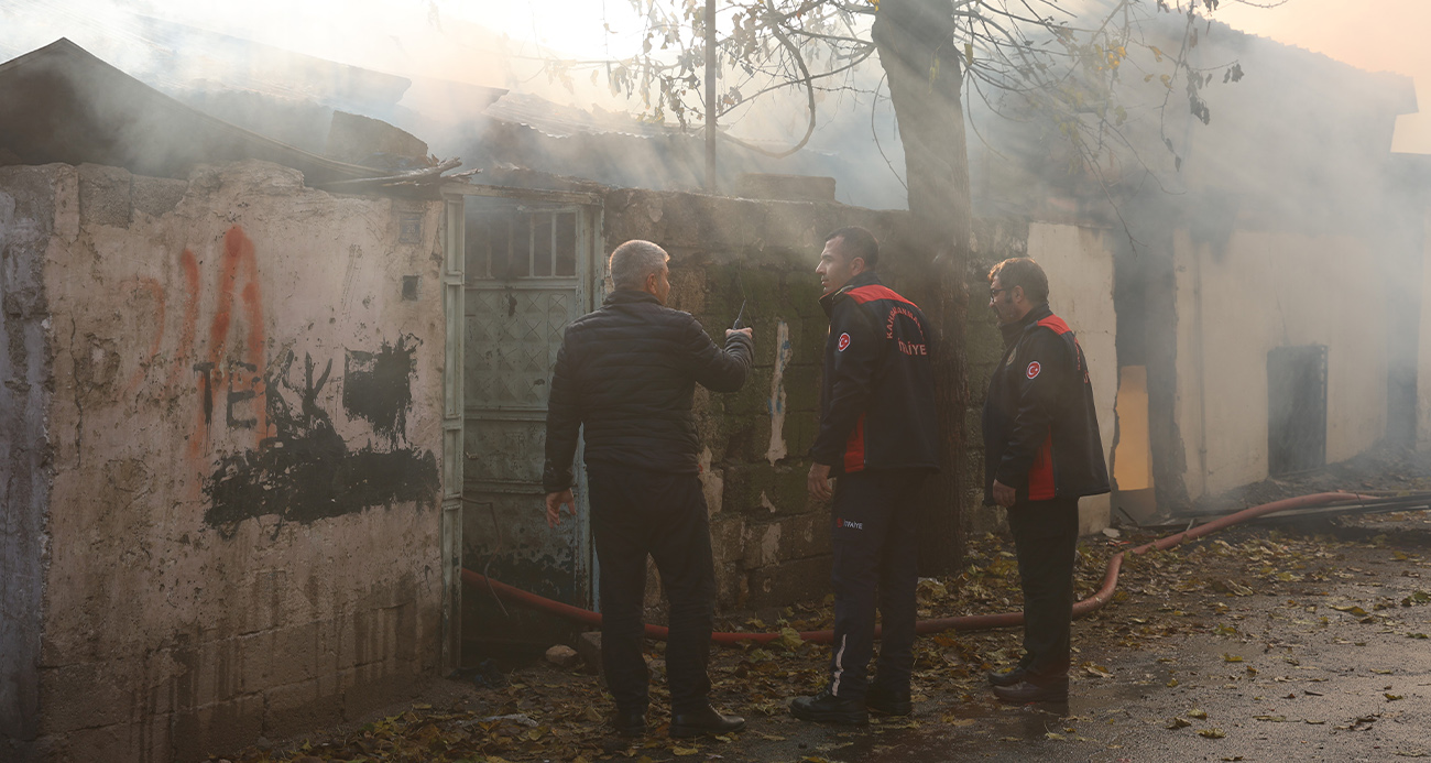 Kahramanmaraş’ta  eve sıçrayan yangın korkuttu