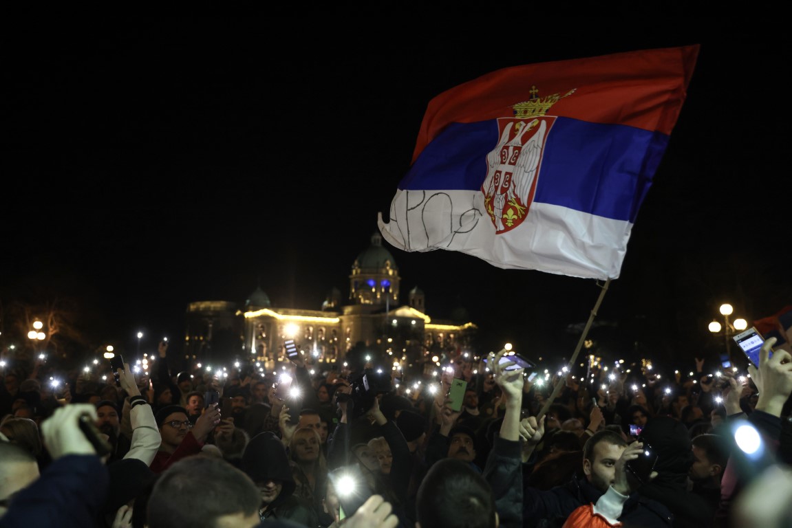 Sırbistan’da seçimlerde hile iddiası ortalığı karıştırdı
