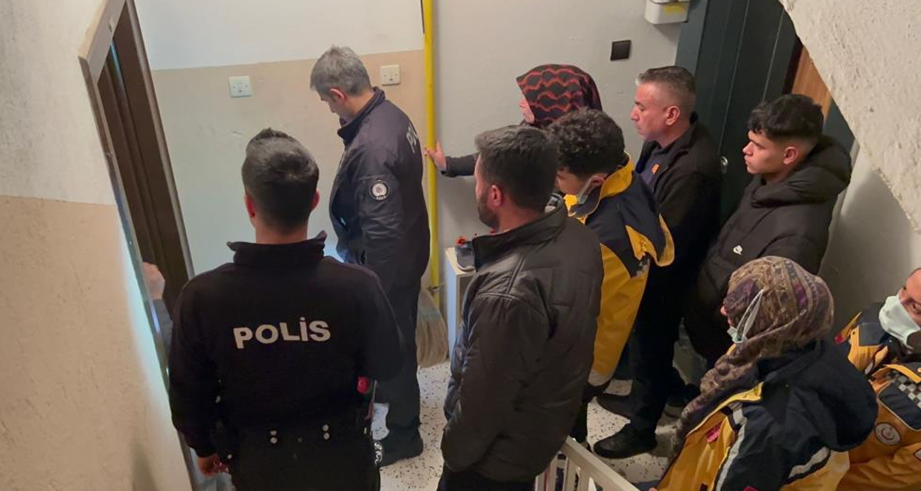 Haber alınamayan yaşlı adam evinde ölü bulundu