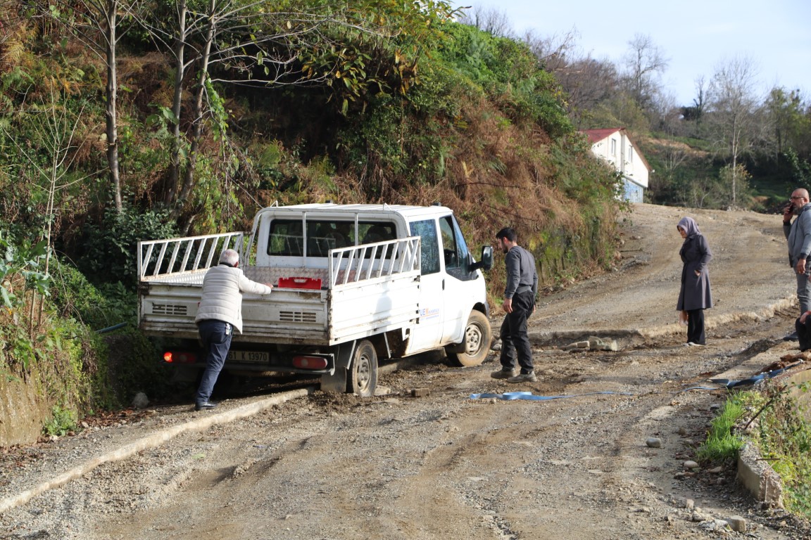 Bitmek bilmeyen doğal gaz çalışması mahalle sakinlerini canından bezdirdi