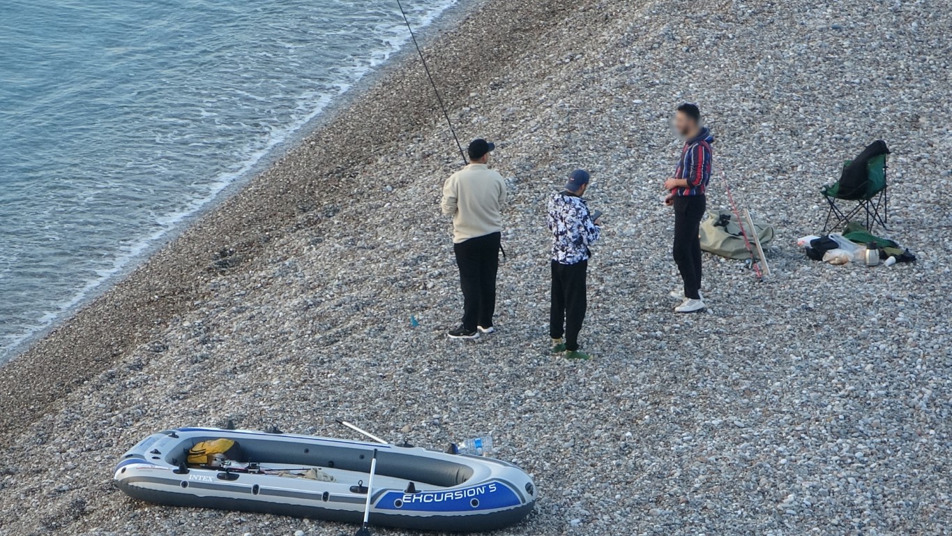 Gençlerin balık sefası cefaya dönüştü