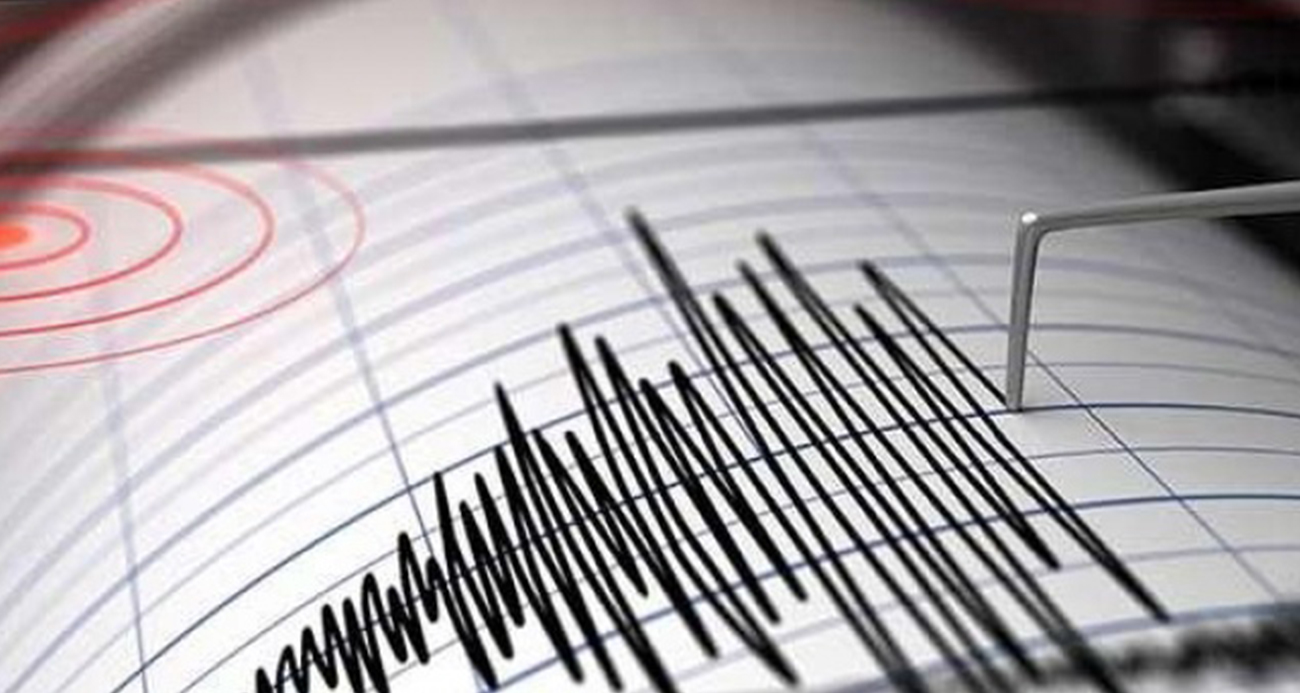 Japonya 7.6 büyüklüğünde deprem