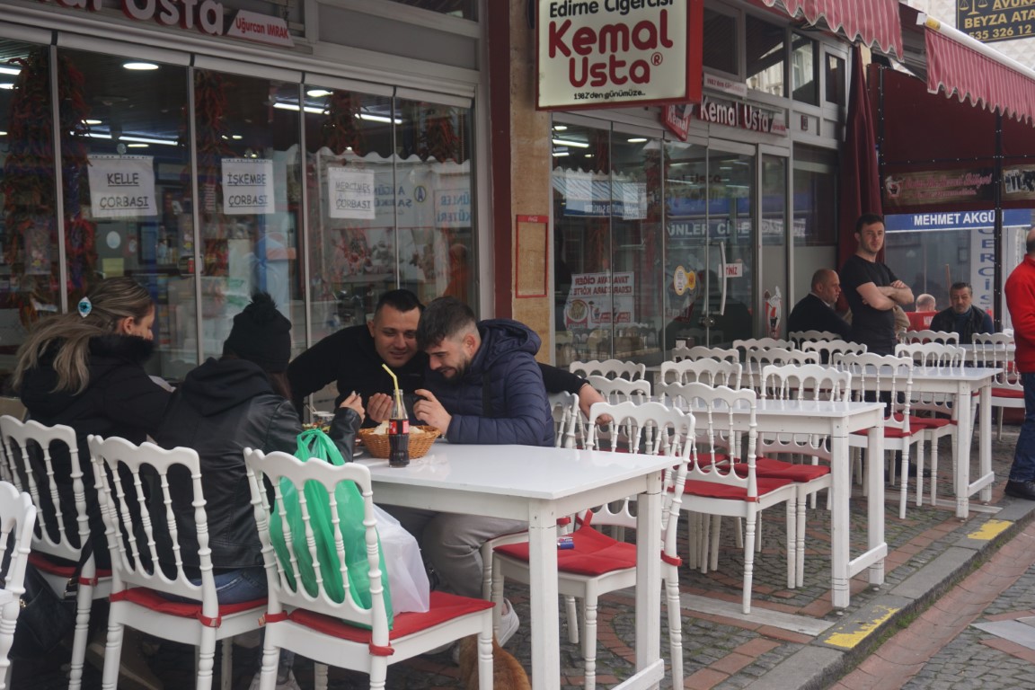 Zorunluluk başladı: Fiyatlar artık giriş kapılarında