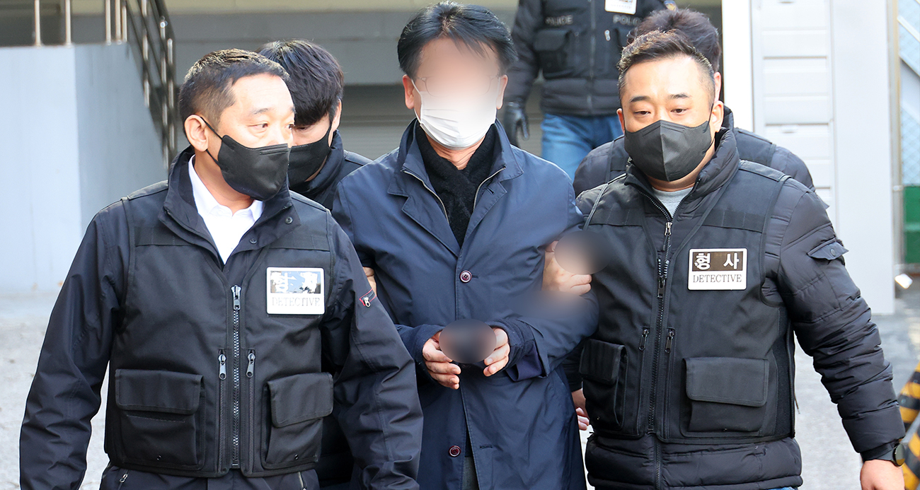 Güney Kore’de boynundan bıçaklanan ana muhalefet lideri yoğun bakımdan çıktı