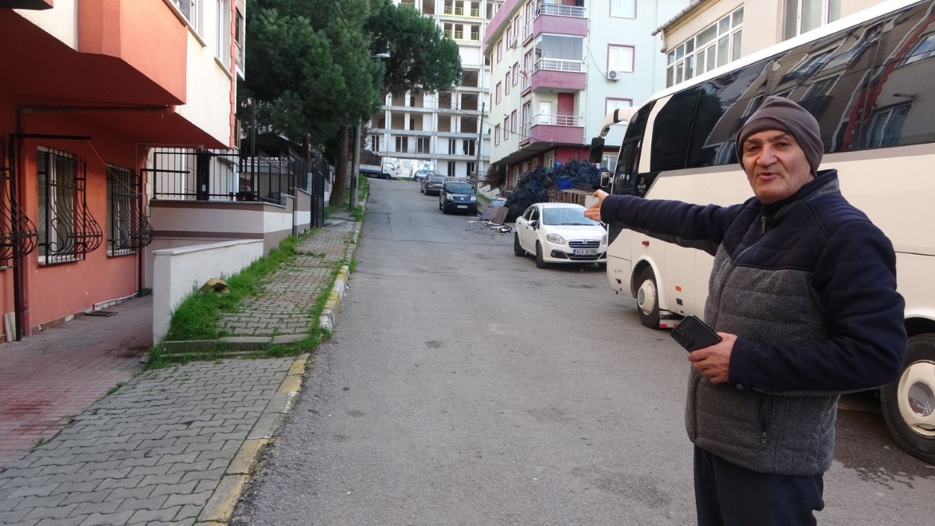 Kadıköy’de öğrenci taşıyan okul servisi kaçırıldı