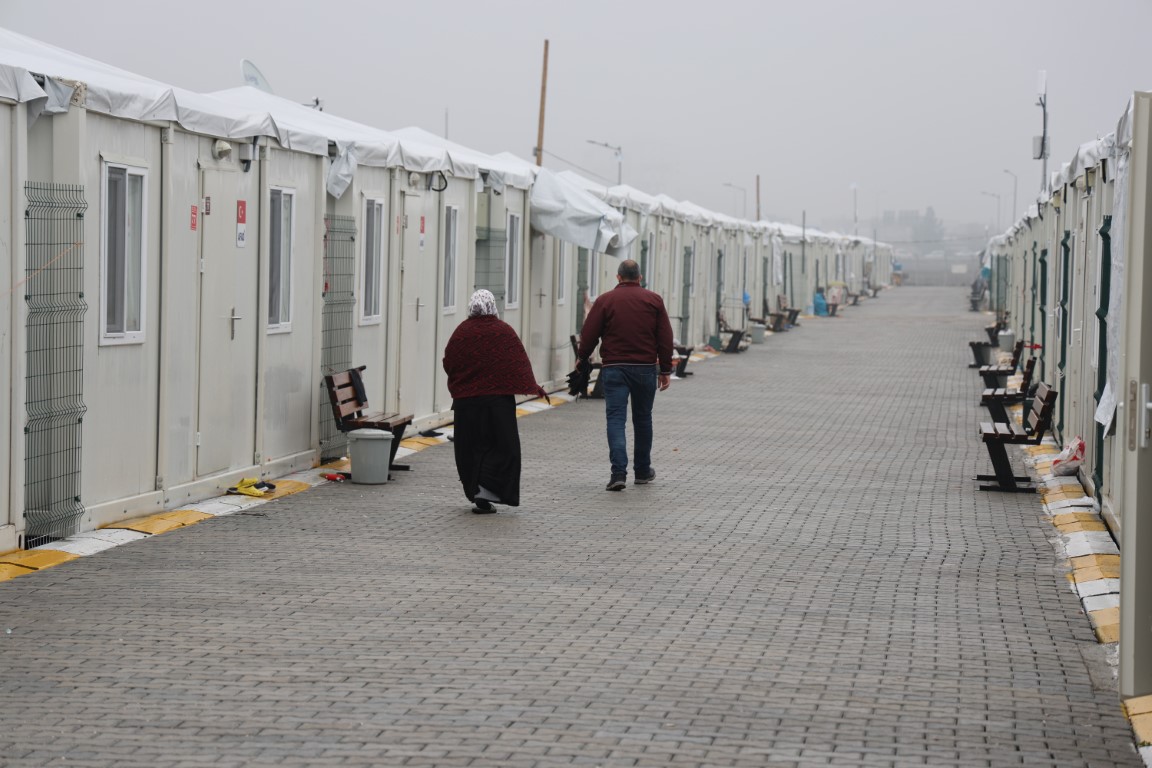 Diyarbakır’da konteyner kentte kalan depremzedeler TOKİ konutlarına geçmeyi bekliyor