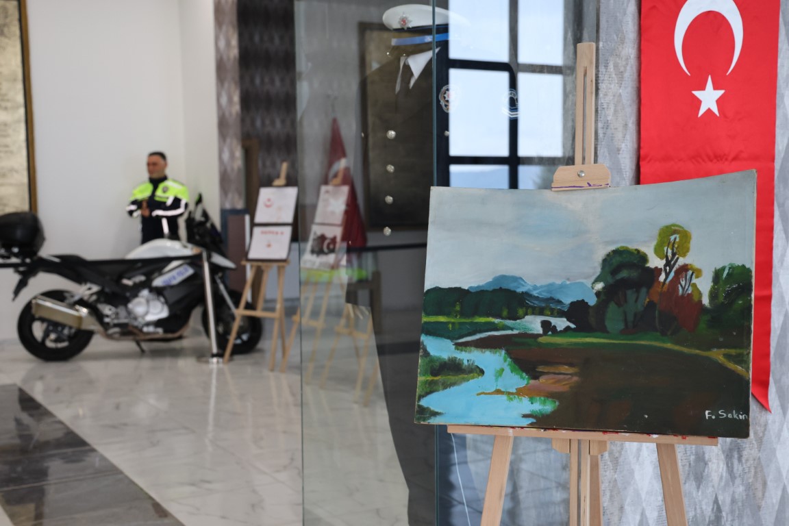 Şehit polis Fethi Sekin’in ablasıyla birlikte çizdiği resimler ortaya çıktı, büyük beğeni topladı