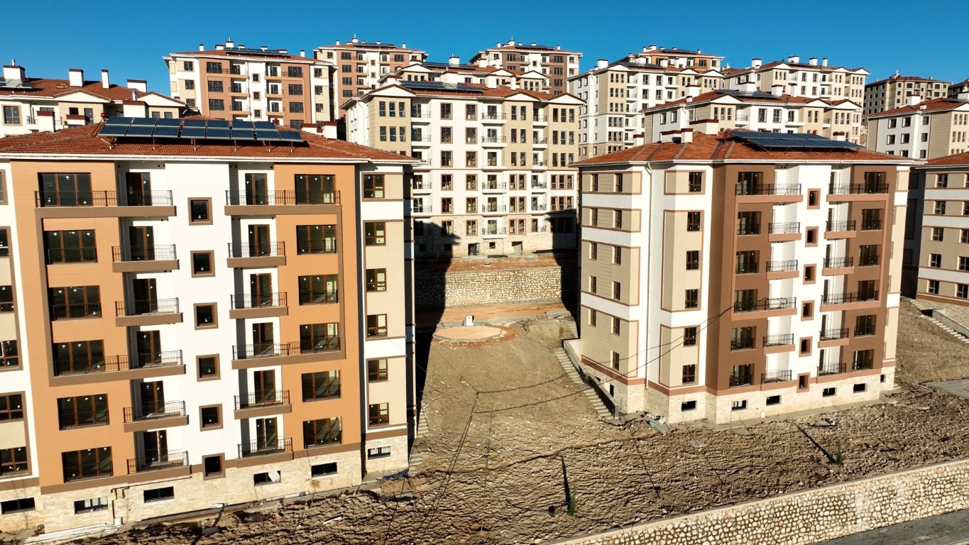 Kahramanmaraş’ta afet konutlarının sağlamlığı depremzedelerin beğenisini topladı