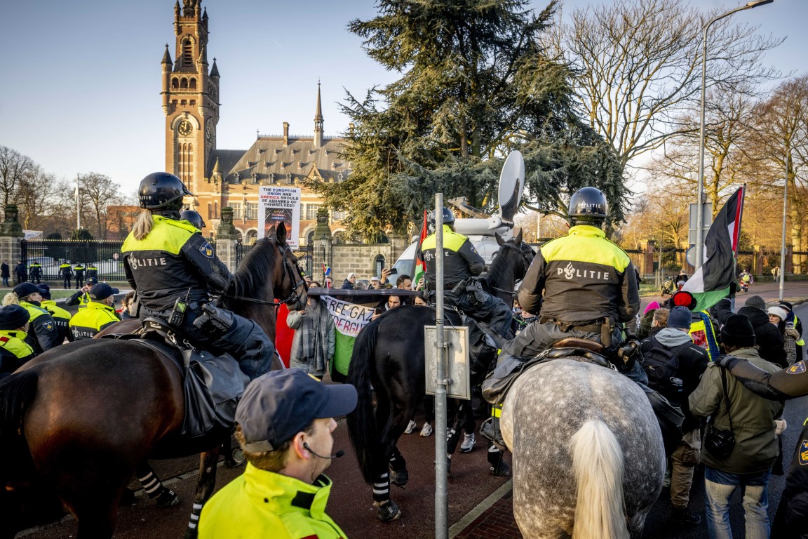 Güney Afrika Cumhuriyeti’nin İsrail’e karşı açtığı soykırım davası Lahey’de başladı