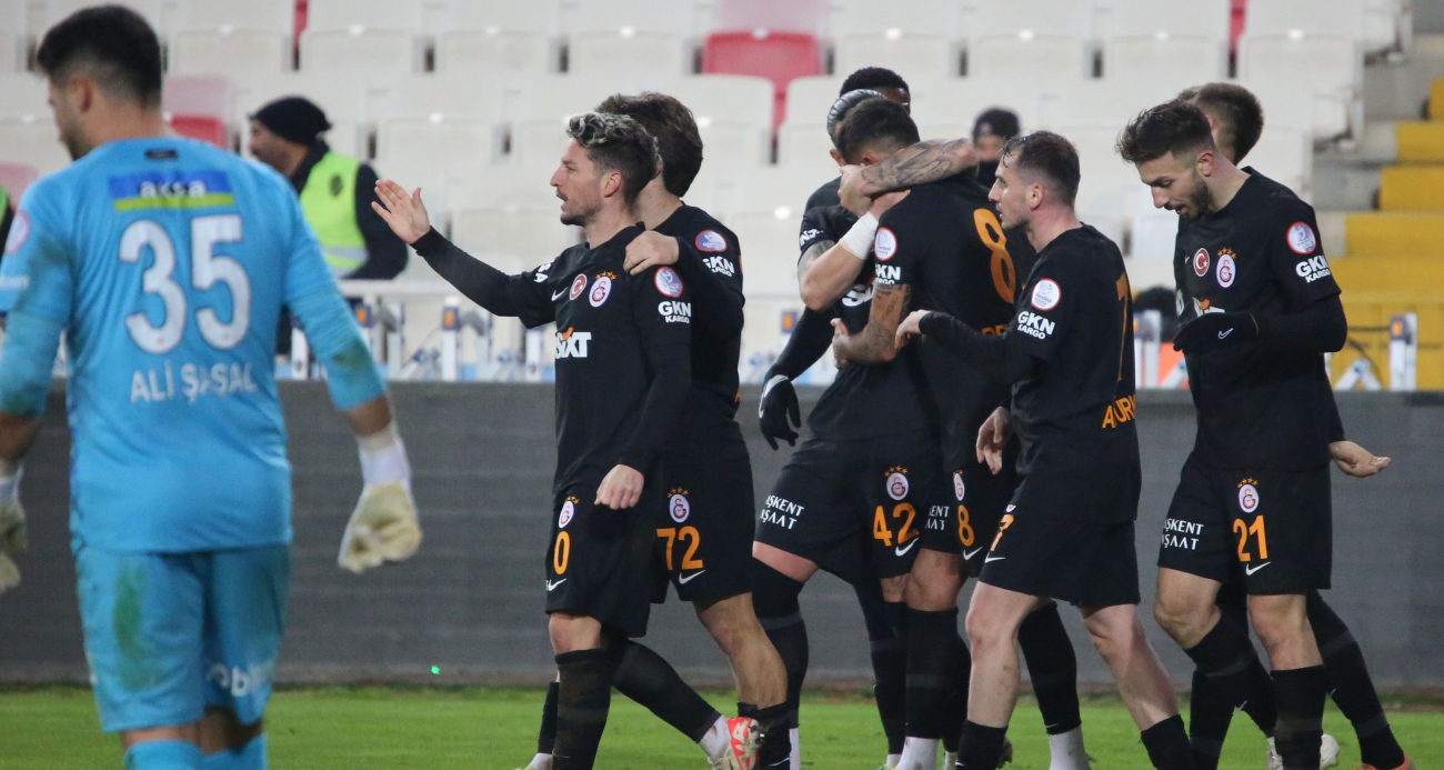 Trendyol Süper Lig: E.Y. Sivasspor: 1 - Galatasaray: 1 (Maç sonucu)