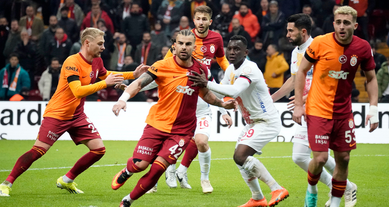 Galatasaray, 86&#039;da hayat buldu! 3 puanı Mertens&#039;le kaptı