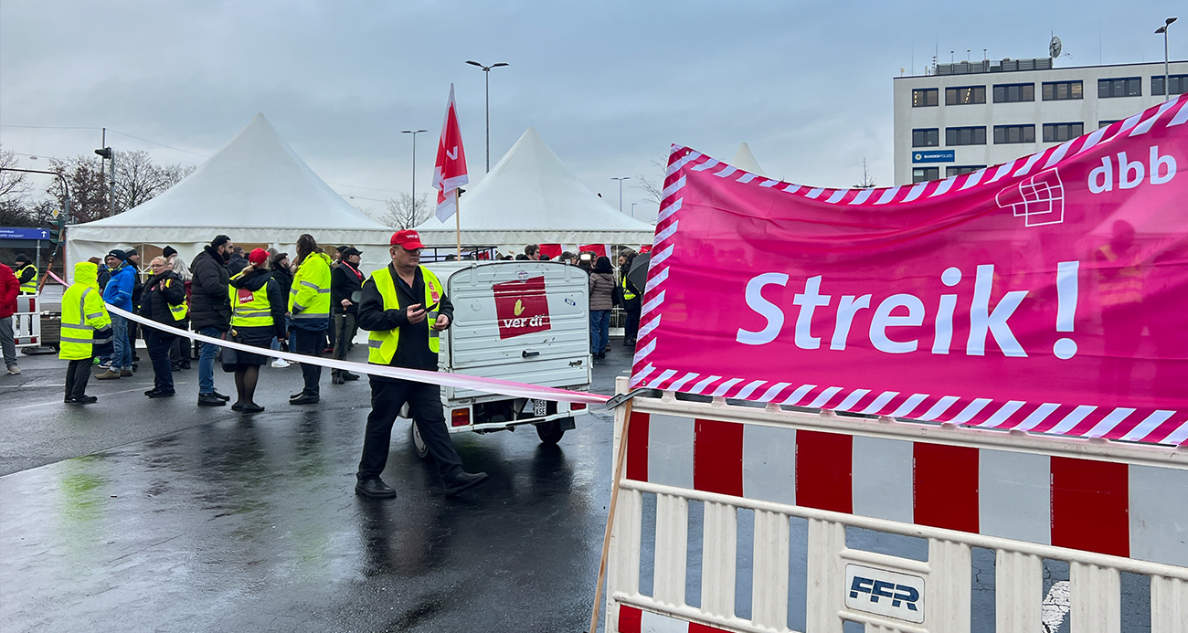 Frankfurt Havalimanı’nda işçiler greve gitti: 800 uçuş iptal edildi