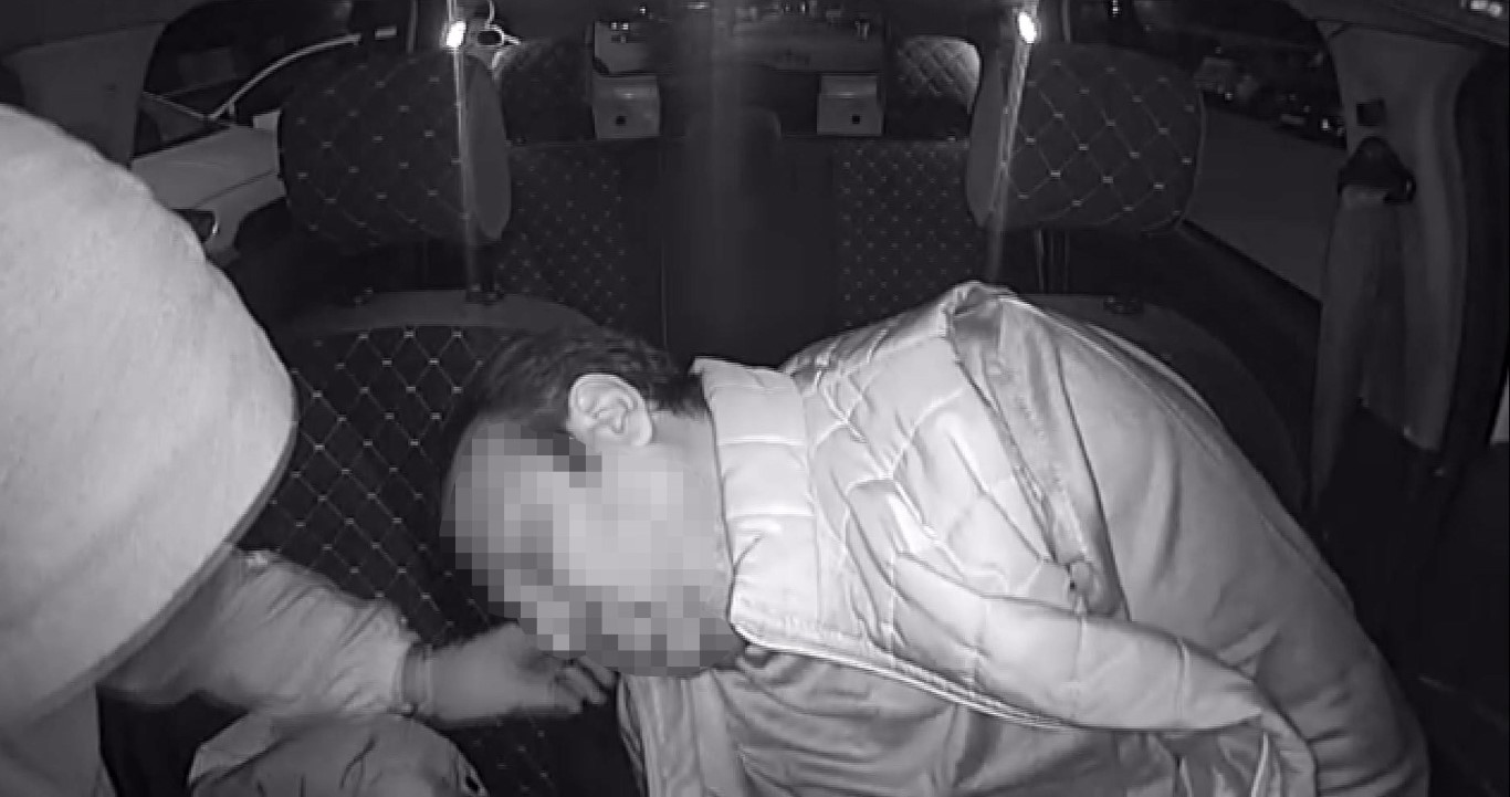 Takside dehşet: Aldığı son yolcunun silahlı saldırısına uğradı