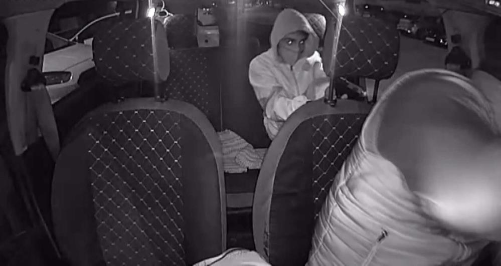 İzmir’de taksiciyi silahla vuran saldırgan tutuklandı