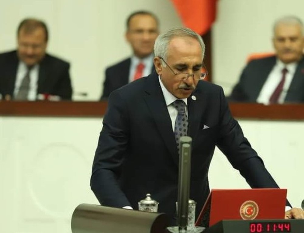 Depremde ölen Milletvekili Yakup Taş’ı, oğlu anlattı