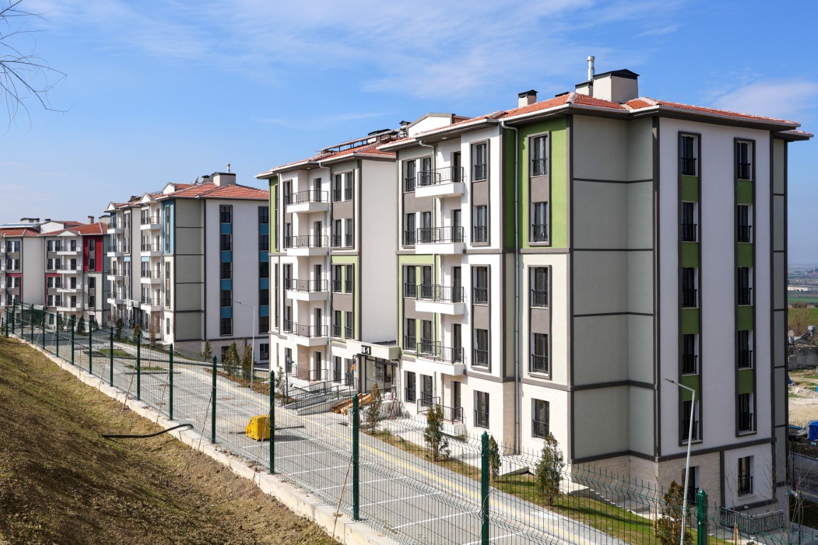 Osmaniye’nin Toprakkale TOKİ konutları depremzedeleri bekliyor