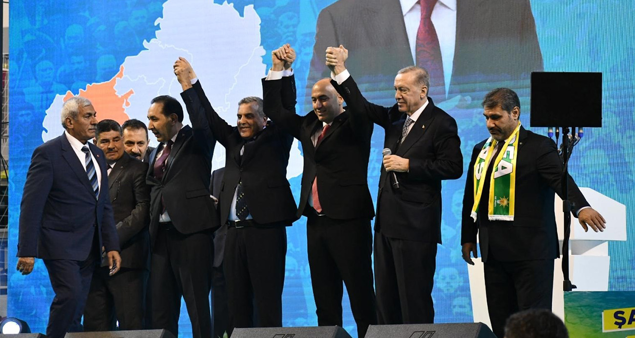 Cumhurbaşkanı Erdoğan Bozova Belediye Başkanı Suphi Aksoy ile yola devam dedi
