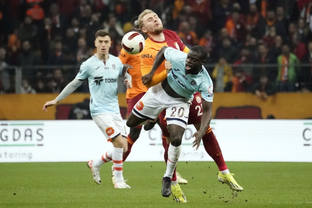 Trendyol Süper Lig: Galatasaray: 2 - RAMS Başakşehir: 0 (Maç sonucu)